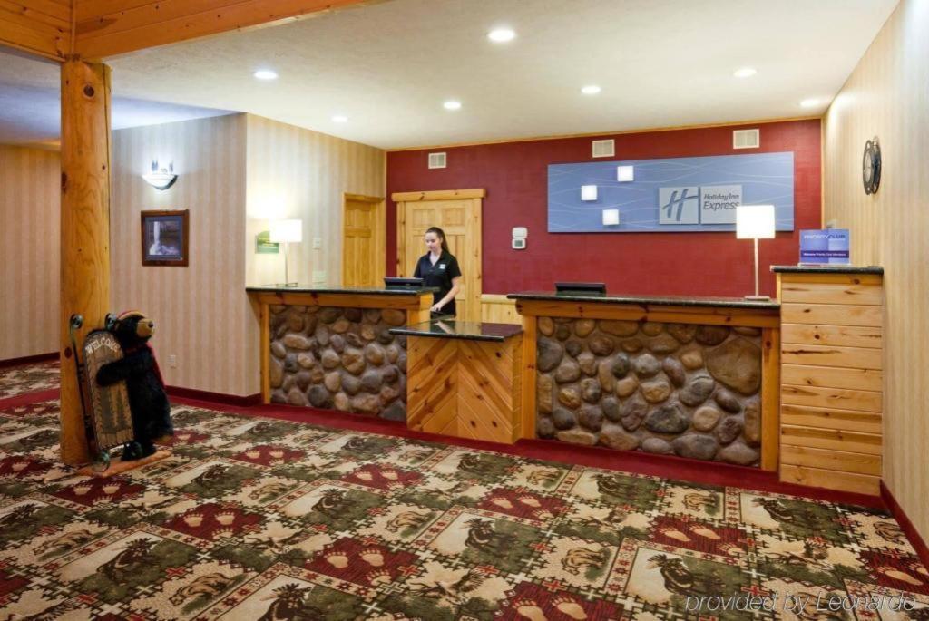 Holiday Inn Express Munising-Lakeview Hotel By Ihg Exteriér fotografie